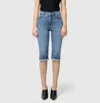 Mac Jeans Dream Sun Capri Jeans In Mid Light Blue Wash In Blue