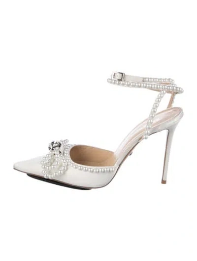 Pre-owned Mach&mach Leather Crystal Embellishments Pumps In Metallic/silver
