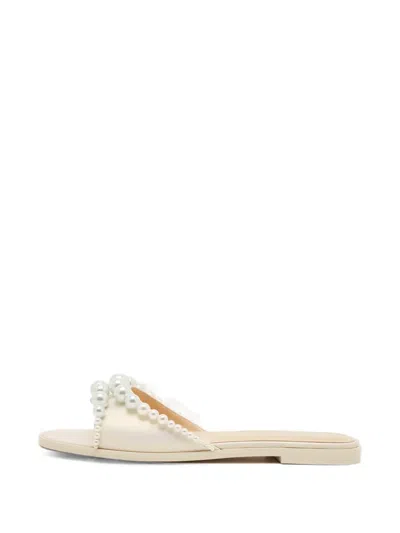 Pre-owned Mach&mach Sirene Pearl-embellished Sandals In White