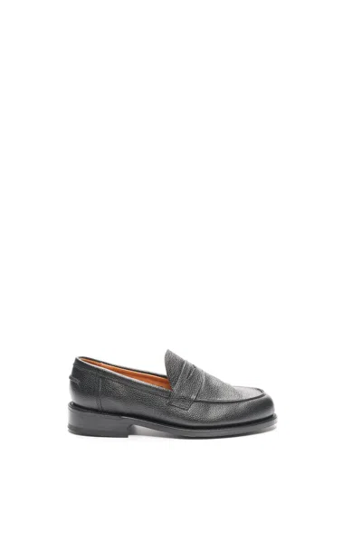Macian Ludo Penny Loafer In Black