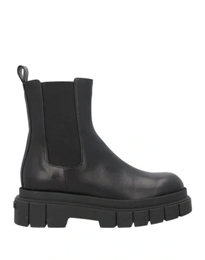 Mackage Woman Ankle Boots Black Size 6 Leather