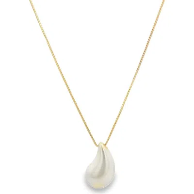 Macrae & Co . Faux Pearl Teardrop Pendant Necklace In Gold