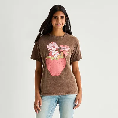 Mad Engine Strawberry Shortcake Boyfriend Tee Womens Juniors Crew Neck Short Sleeve Loose Fit Strawberry Shortc In Brown