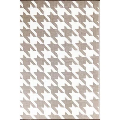 Mad Mats Houndstooth Handmade Looped/hooked Ivory/gray Indoor / Outdoor Area Rug In Ivory;gray