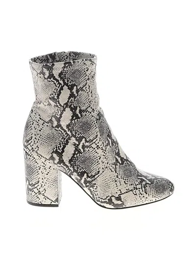 Pre-owned Madden Girl Ankle Boots In Gray