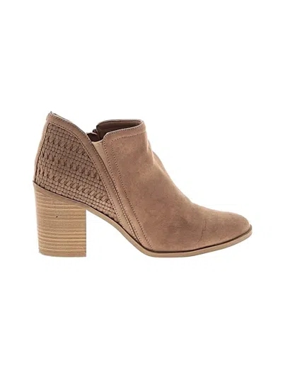 Pre-owned Madden Girl Ankle Boots In Tan