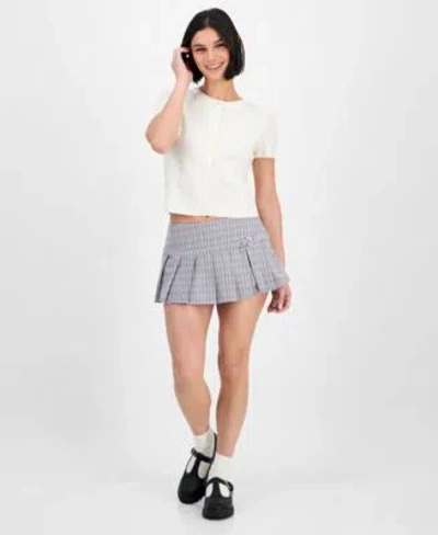 MADDEN GIRL FRESHMAN JUNIORS SHORT SLEEVE CREWNECK CABLE KNIT SWEATER MADDEN GIRL PLAID PLEATED MINI SKORT