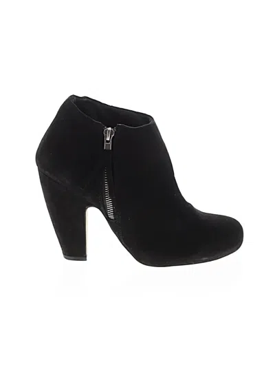 Pre-owned Madden Girl Heels In Black