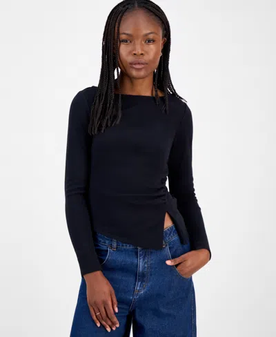 Madden Girl Juniors' Long-sleeve Asymmetrical Boat-neck Top In Black