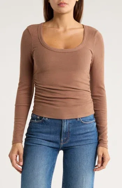 Madden Girl Long Sleeve Side Ruched Top In Brown