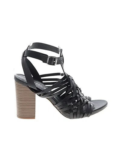 Pre-owned Madden Girl Sandals In Black