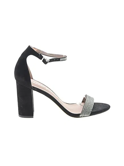 Pre-owned Madden Girl Sandals In Black