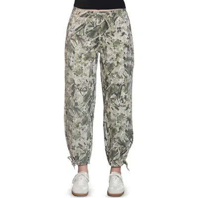 Madden Girl Tree Camo Cargo Pants In Green