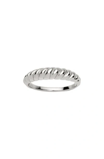 Made By Mary Gloss Croissant Ring In Metallic