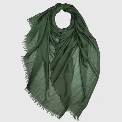 Made In Italy Fringed Cotton Scarf In Leaf Green