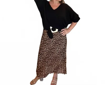 Made In Italy Pleated Animal Print Skirt In Brown & Gold