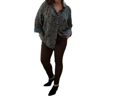 Made In Italy Savannah Flow Button Front Blouse In Vintage Blue In Green