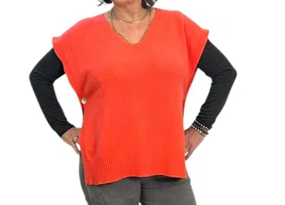 Made In Italy Sleeveless Throw Over Sweater Top In Coral In Orange