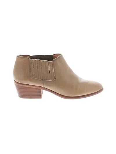 Pre-owned Madewell Ankle Boots In Tan