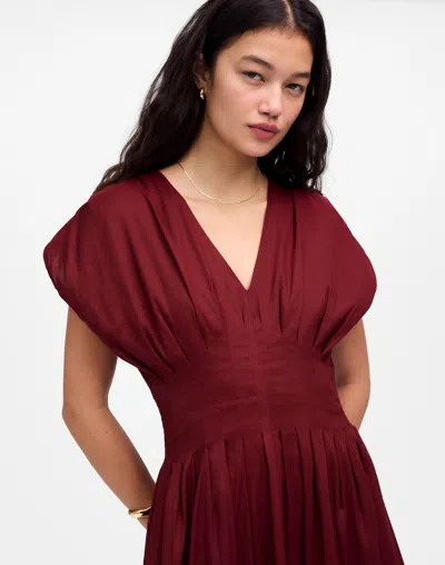Madewell Pleated V-neck Midi Dress In Vintage Burgundy