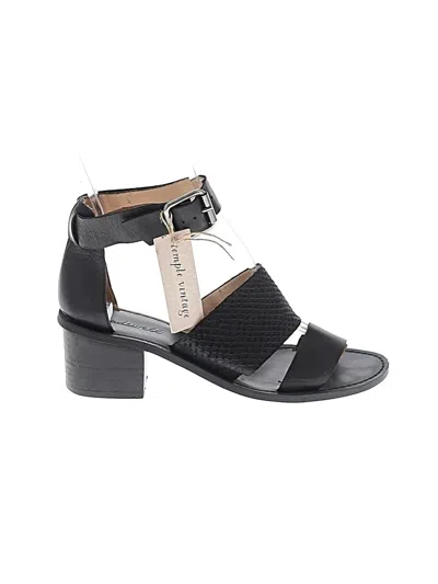 Pre-owned Madewell Sandals In Black