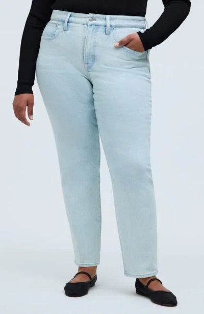 Madewell The Curvy Perfect Jeans In Chesthunt Wash