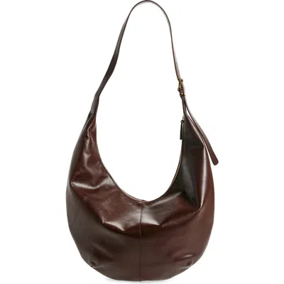 Madewell The Essential Curve Shoulder Bag In Chocolate Raisin
