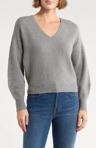 Madewell V-neck Wedge Sweater In Gray