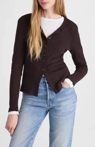 Madewell Waffle-knit Cutaway Crewneck Cardigan In Brown