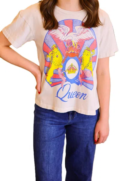 Madeworn Queen Crewneck Tee In Vintage White