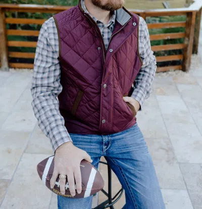 Madison Creek Outfitters Greenville Quilted Vest In Burgundy In White