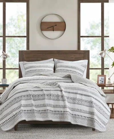 Madison Park Fraser Reversible Printed Microfiber Seersucker 3-pc. Quilt Set, Full/queen In Ivory,black