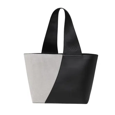Maese Place Women's Black Roda Tapiz Tote Bag
