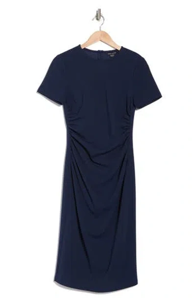 Maggy London Ruched Short Sleeve Midi Dress In Navy Blazer