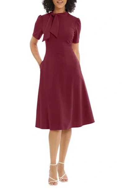 Maggy London Short Sleeve Necktie Midi Dress In Arresting Burgundy
