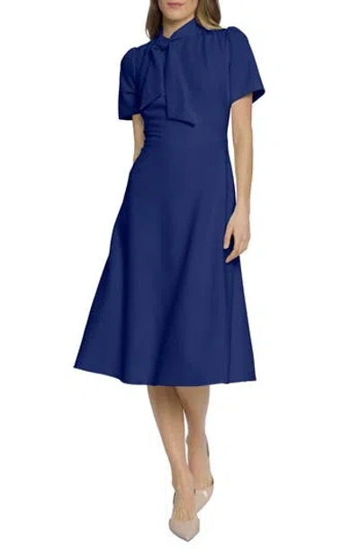Maggy London Short Sleeve Necktie Midi Dress In Beacon Blue