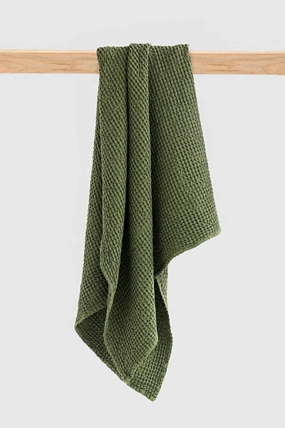 Magiclinen Waffle Bath Towel In Forest Green At Urban Outfitters