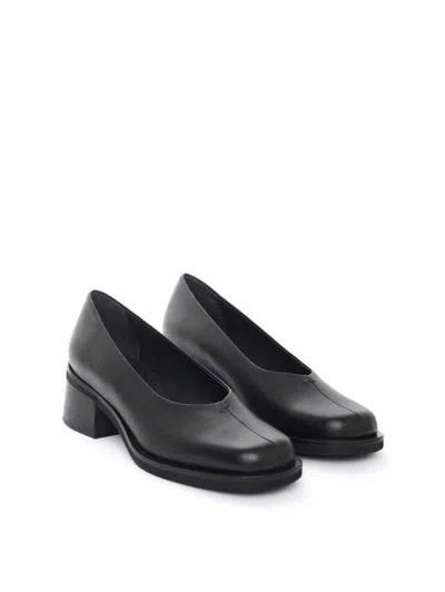 Maguire Cannella Pump In Black