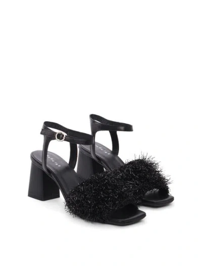 Maguire Toro Heel In Black Fuzzy