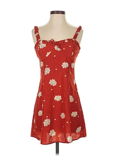 Pre-owned Mahina Casual Dress In Red