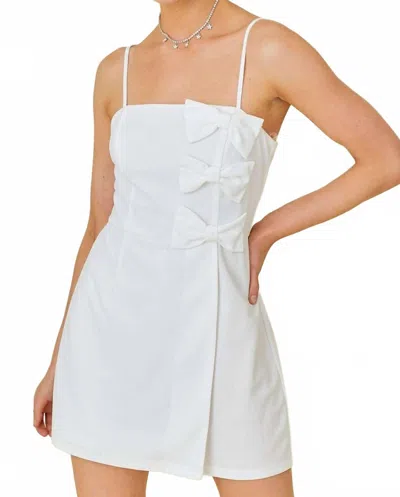 Main Strip Bow Tie Solid Dress Romper In White