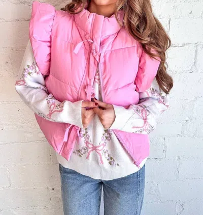 Main Strip Butterfly Puffer Vest In Light Pink