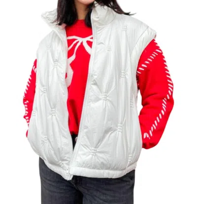 Main Strip Quilted Vest In White