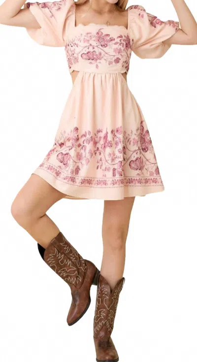 Main Strip Vintage Border Print Scallop Puff Sleeve Dress In Natural In Gold
