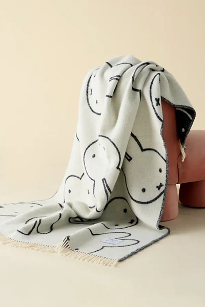 Maison Deux X Miffy Head Wool Fleece Throw Blanket In White At Urban Outfitters In Neutral