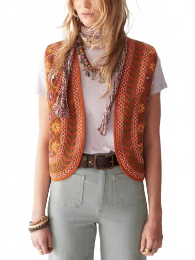 Maison Hotel Belongil Baez Vest In Bleached Terracotta In Multi