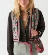 Maison Hotel Enrqueta Vest In Rosa Rosae In Black
