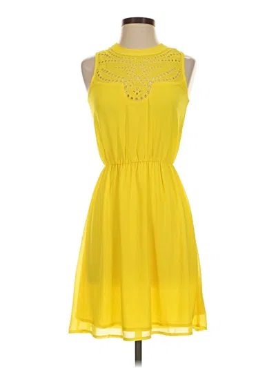 Pre-owned Maison Jules Casual Dress In Yellow