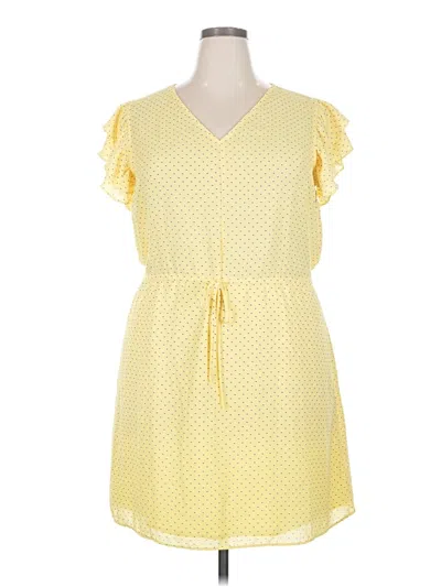 Pre-owned Maison Jules Casual Dress In Yellow