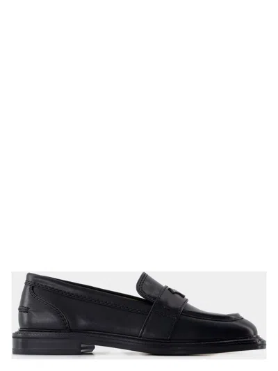 Maison Kitsunã© Women's Loafers In Black